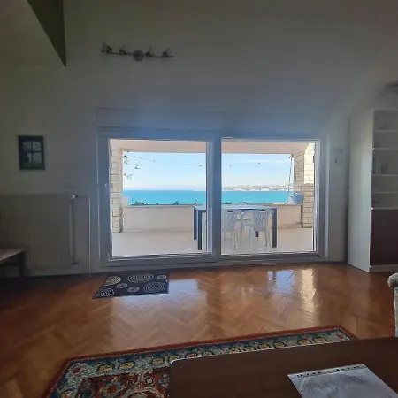 Seaview Marta