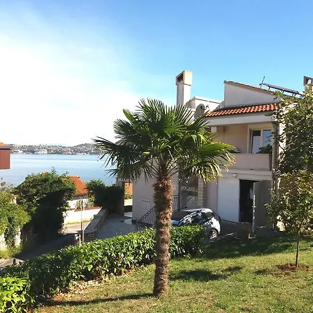Apartment Seaview Marta *